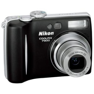 Nikon COOLPIX 7900